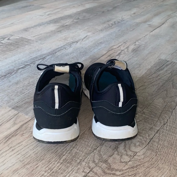 New Balance Running (WOMENS 7) - Picture 3 of 8